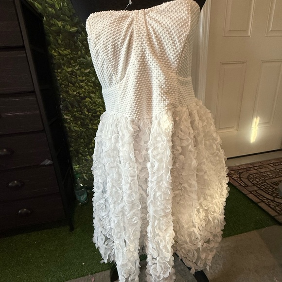 White Strapless Textured Dress mp25 - Picture 1 of 6